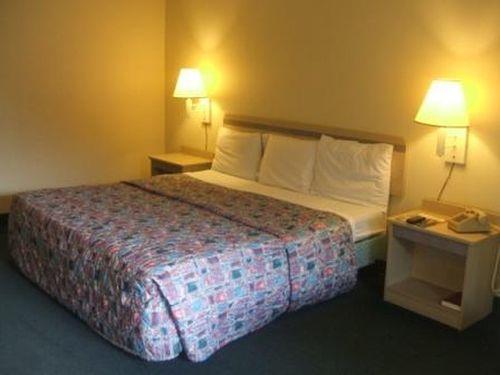 Regency Inn And Conference Center Clinton Oda fotoğraf