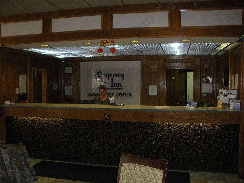 Regency Inn And Conference Center Clinton Dış mekan fotoğraf